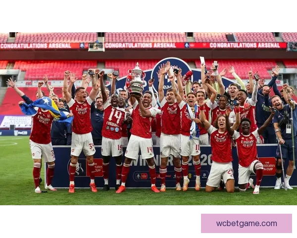 13天连丢两冠阿森纳球迷怒喷塔帅称队伍可悲羞耻