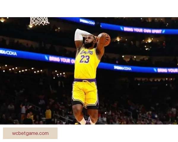 41岁詹姆斯连续六场暴扣领衔25+5+5记录 还能再战多久